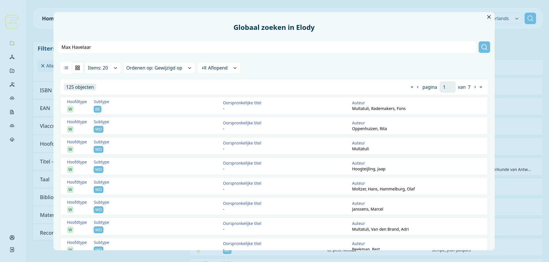 Zoekresultatenlijst met W/E/M badges